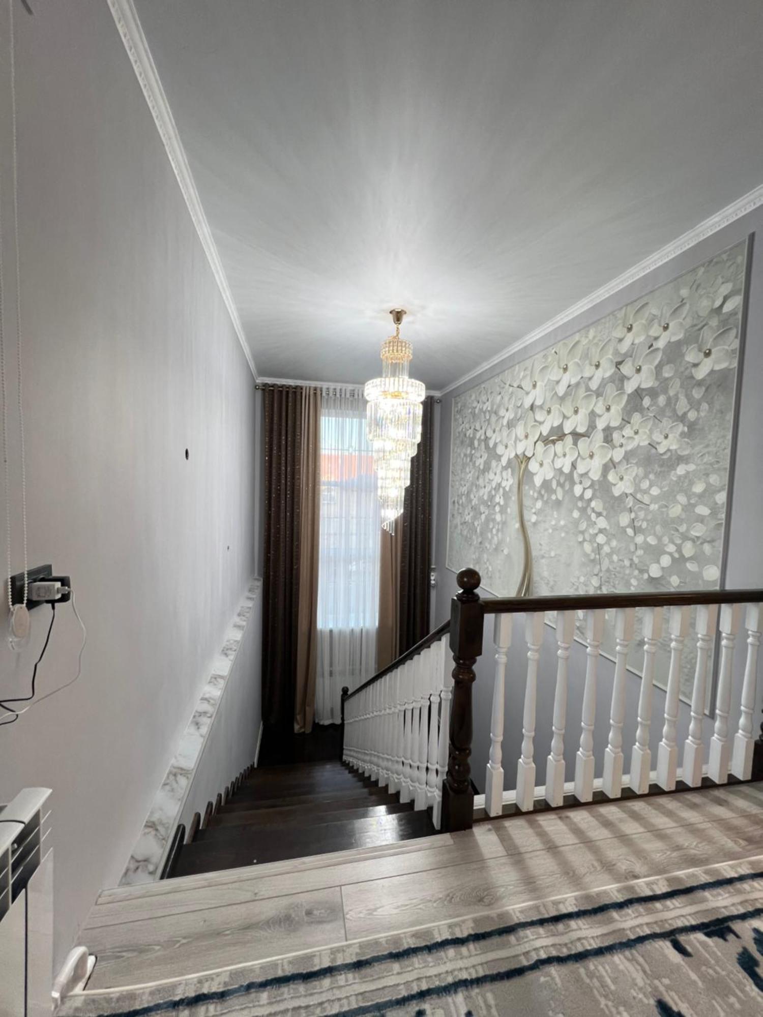 Maral Guesthouse Karakol Ngoại thất bức ảnh
